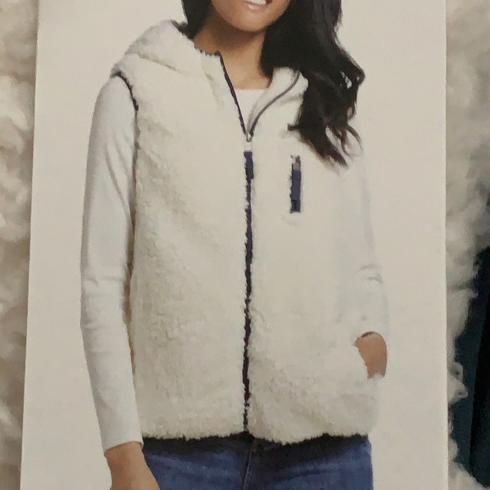 NWT - Weatherproof White Sleeveless Fur Zip Hoodie XXL